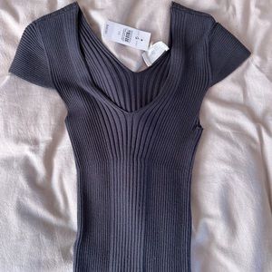 Small loft stretchy shirt